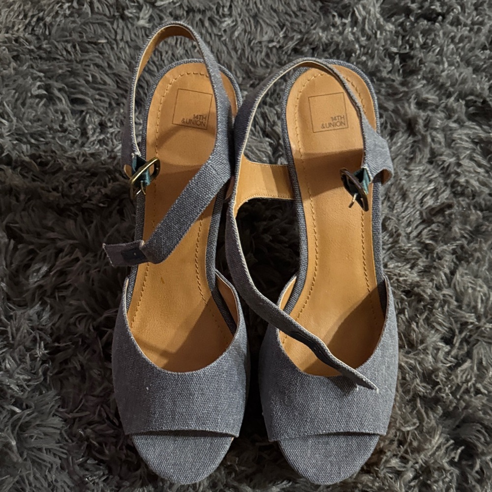 14th & Union Gray Women’s Sandals